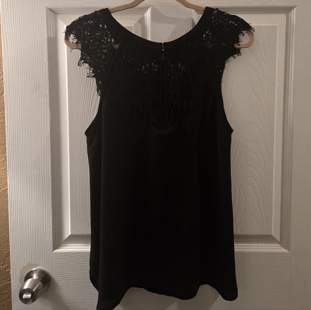 41 Hawthorn Black Lace Cap-Sleeve Blouse - Picture 6 of 12